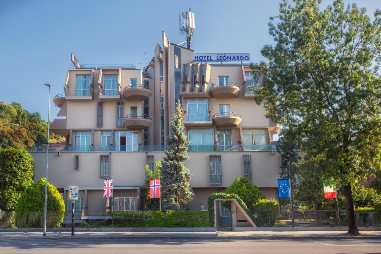 Hotel Leonardo Brescia Exterior foto